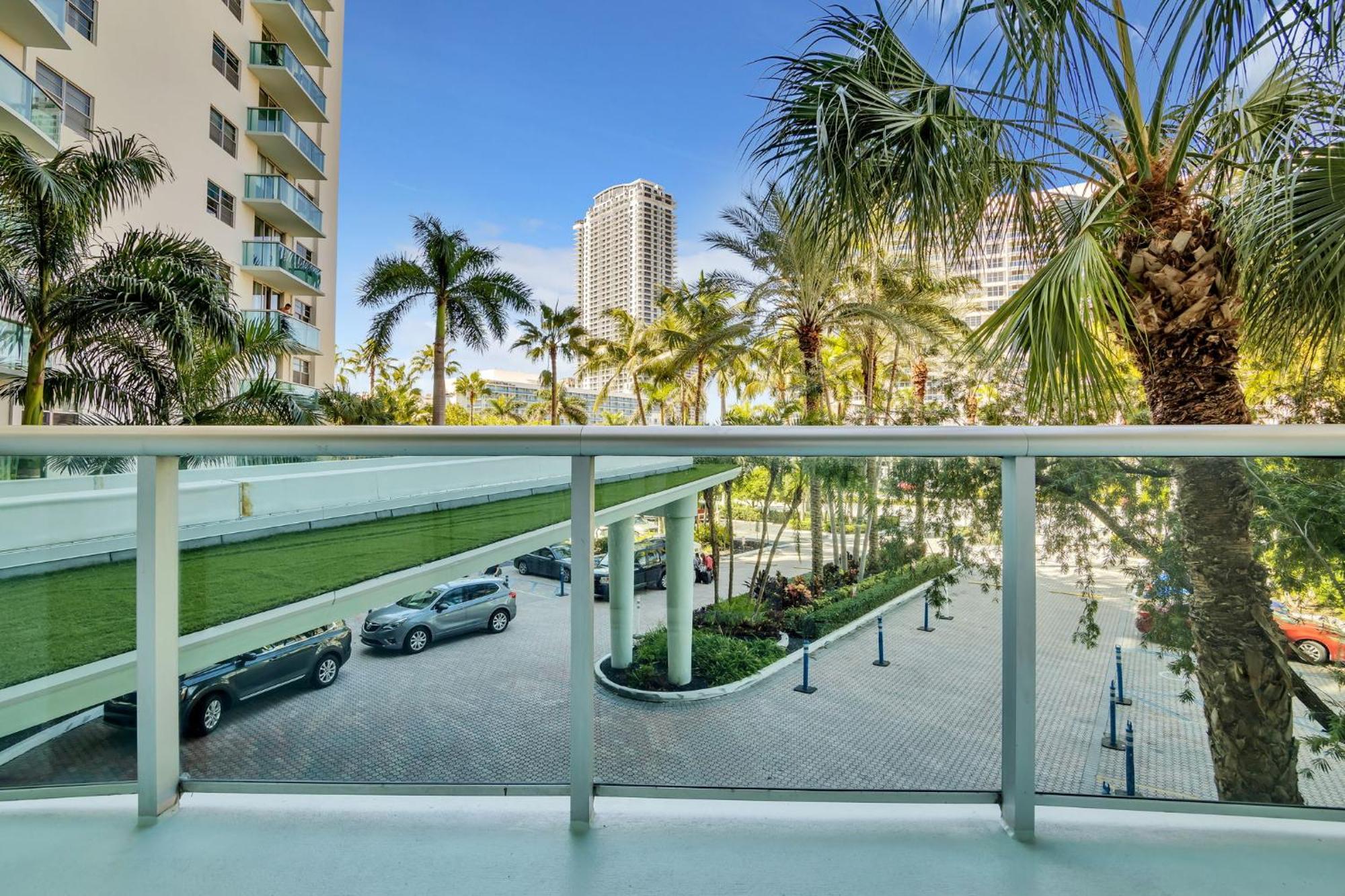 The Tides Apartments On The Beach Hollywood Exterior foto